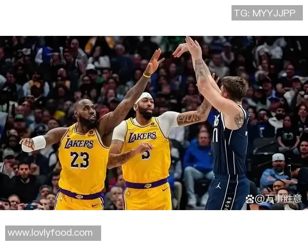 湖人对阵爵士精彩对决回放11月24日比赛全场录像重温